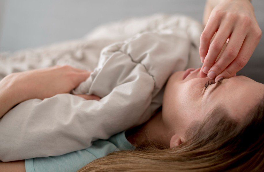 What should you do after accidentally napping in daily contacts?
