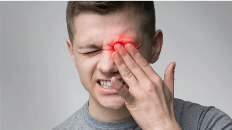 Protect Your Tear Film From Dry Office Air